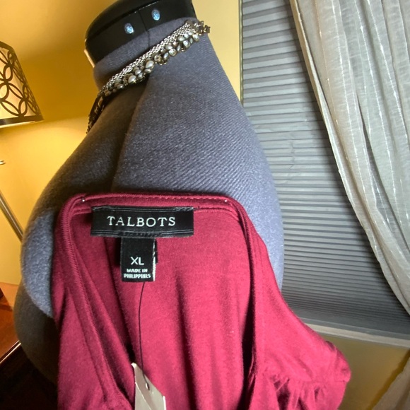 Sleeveless, faux wrap and stunning! - Picture 8 of 9